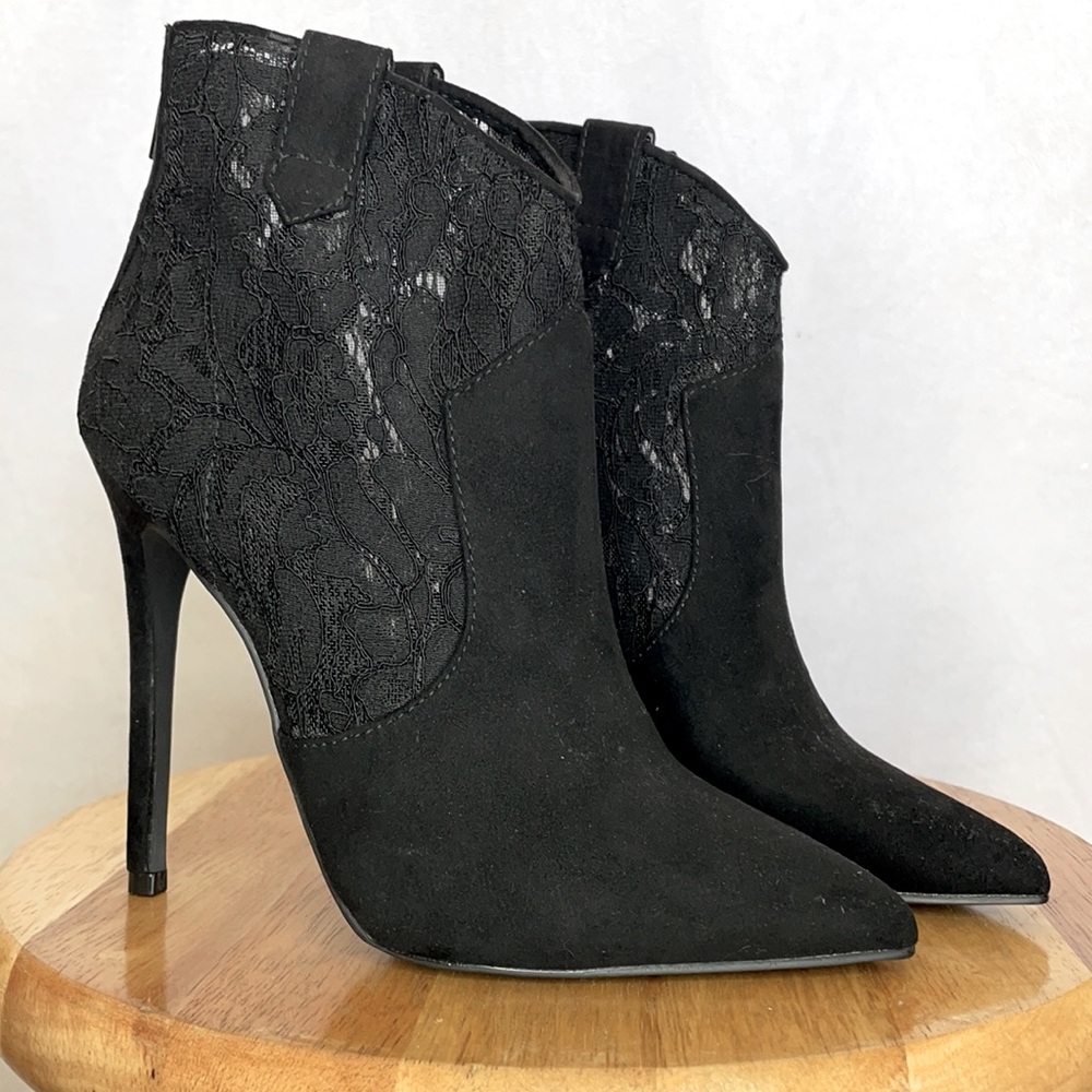Black western lace stiletto bootie